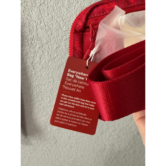 Lululemon Lunar New Year Everywhere Belt Bag 1L red - Picture 5 of 6